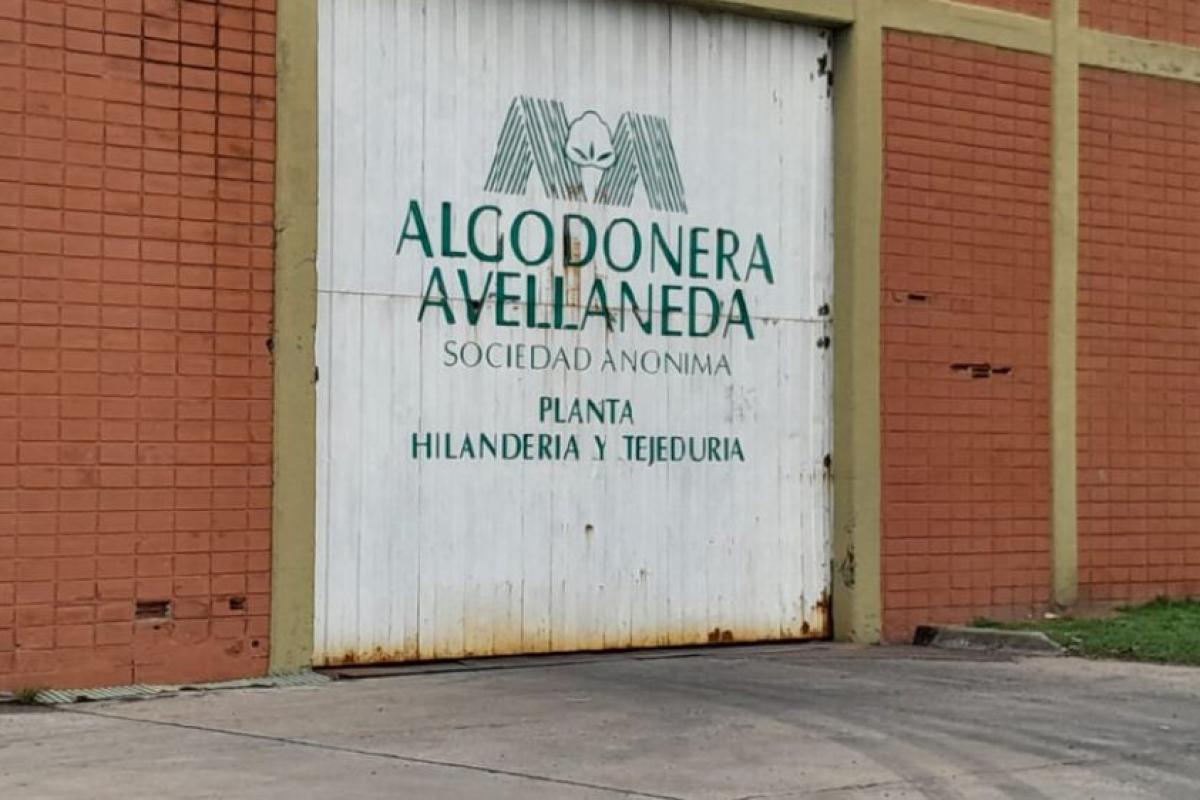 Algodonera Avellaneda evitó el corte de luz, pero seguirá paralizada al menos hasta fin de mes
