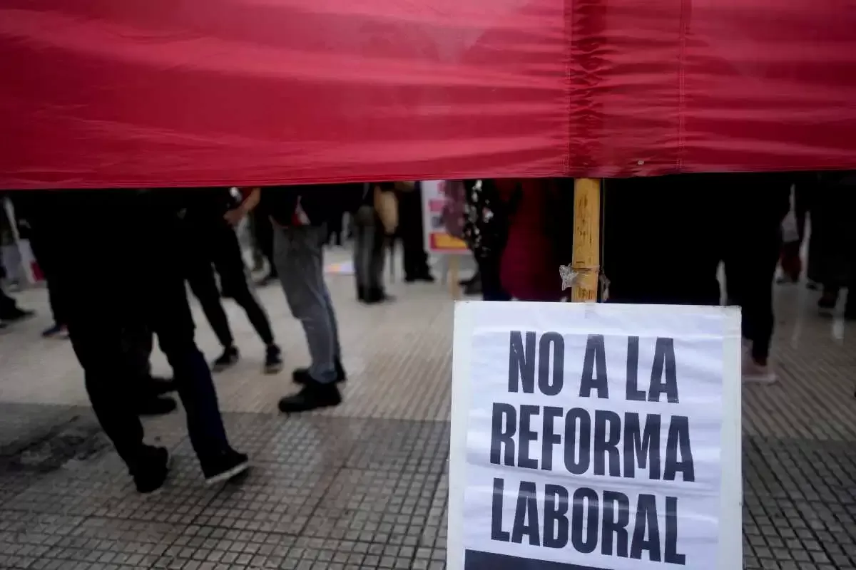 La Cámara del Trabajo habilita la vigencia de la Reforma Laboral al conceder efecto suspensivo a la apelación del Gobierno