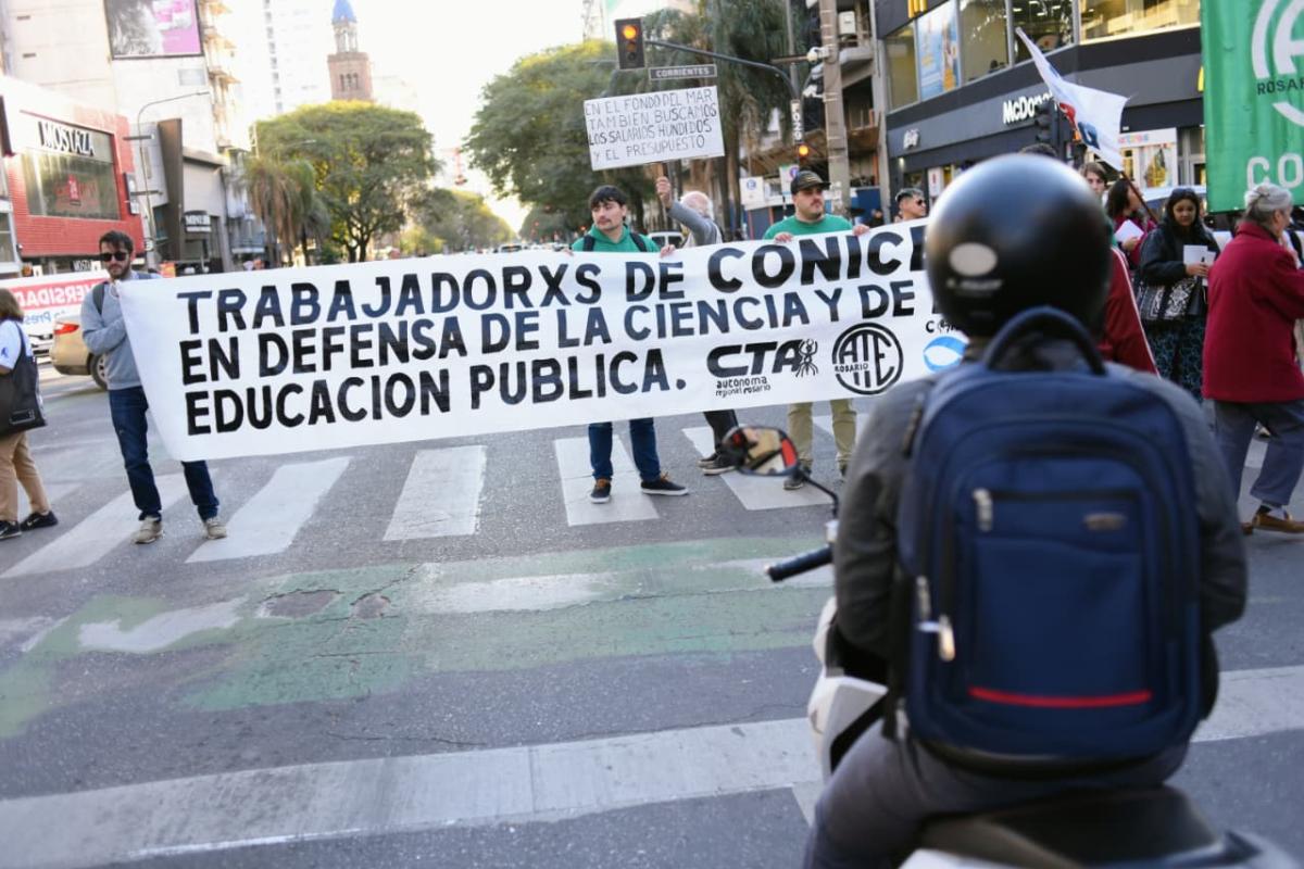 Tres años de espera y sin respuestas: investigadores que ganaron concursos del CONICET vuelven a movilizarse por sus cargos