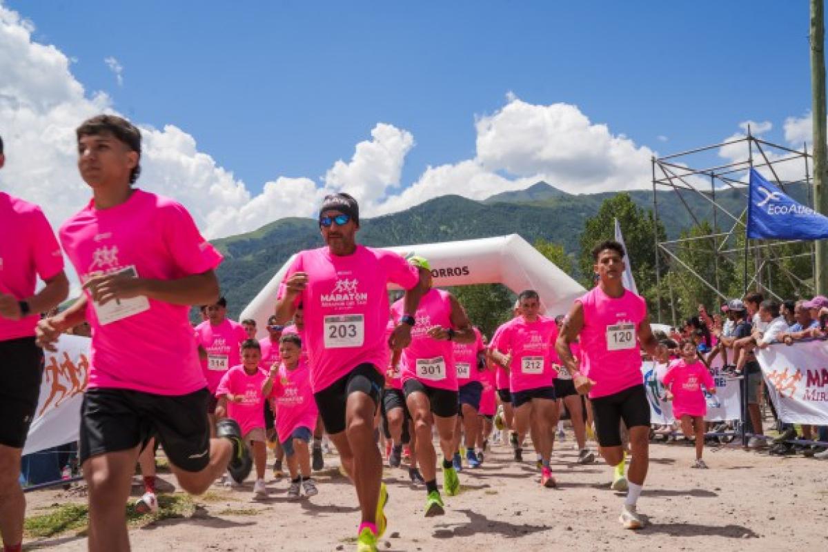 Polémica en Tafí del Valle: bancarios acusan a la Policía de realizar tareas de inteligencia durante una maratón