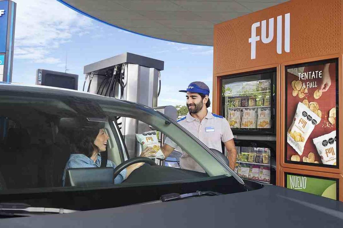 YPF impulsa un nuevo esquema de ventas en estaciones de servicio y abre un frente de debate con el gremio