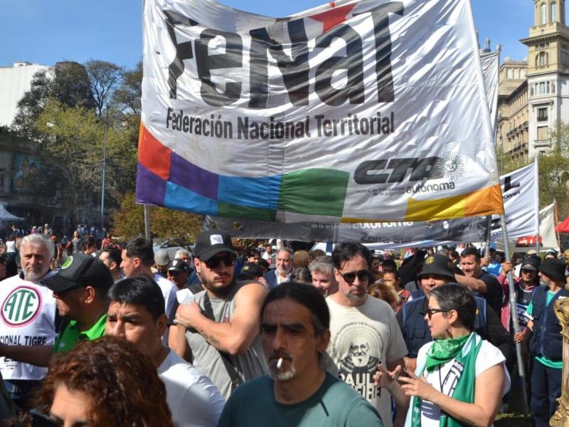 Organizaciones sociales se movilizaron al Obelisco y denunciaron el avance del poder narco en los barrios populares