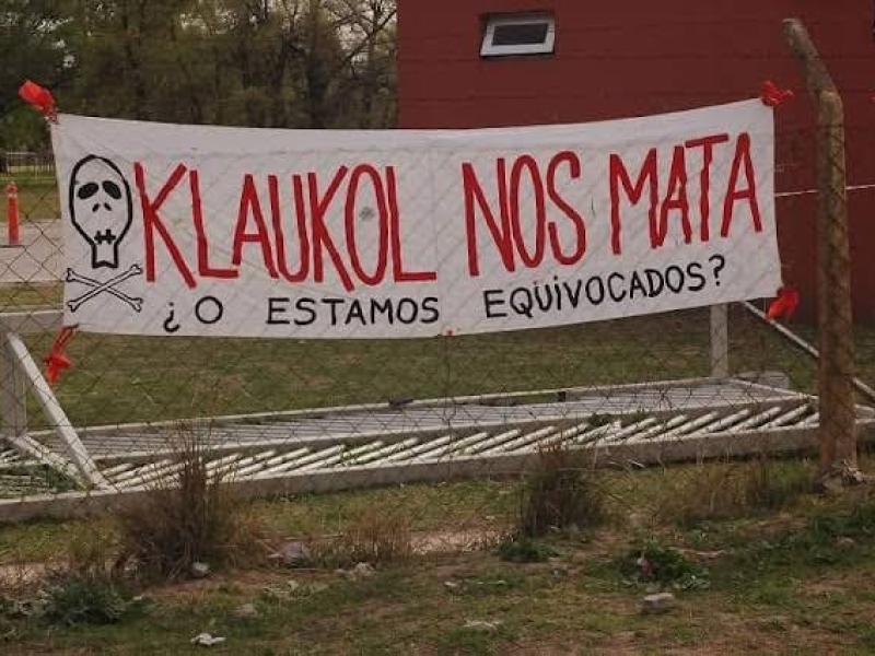 Denuncian persecución política y judicial contra vecinos que enfrentan a Sika Klaukol en La Matanza