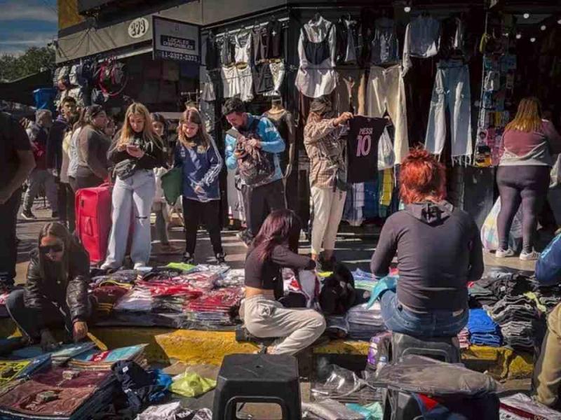 La informalidad laboral alcanzó el 44,2% y profundiza la precarización entre jóvenes y mujeres