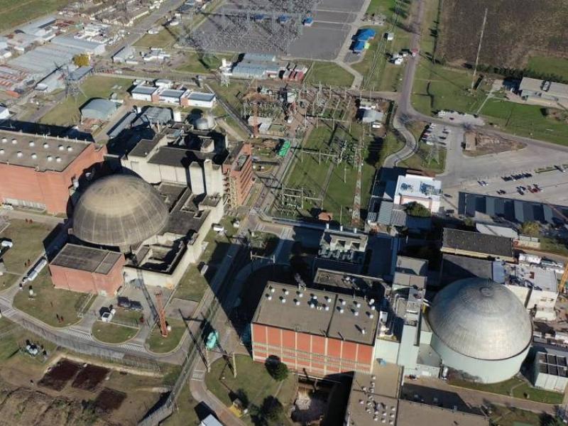 Denuncian “cerrojo informativo” en Atucha: polémica por control de redes a trabajadores