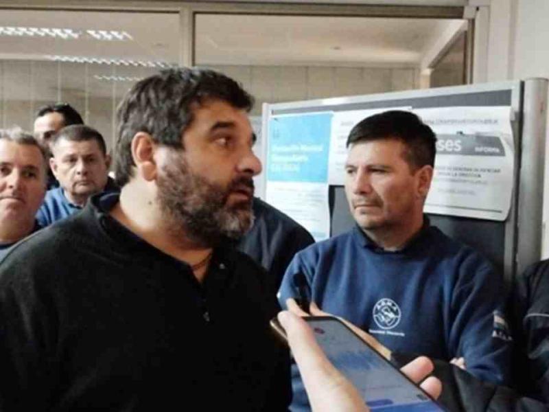 Tensión en Olavarría: gremios increpan a referentes libertarios por la ola de despidos y reclaman una intervención urgente