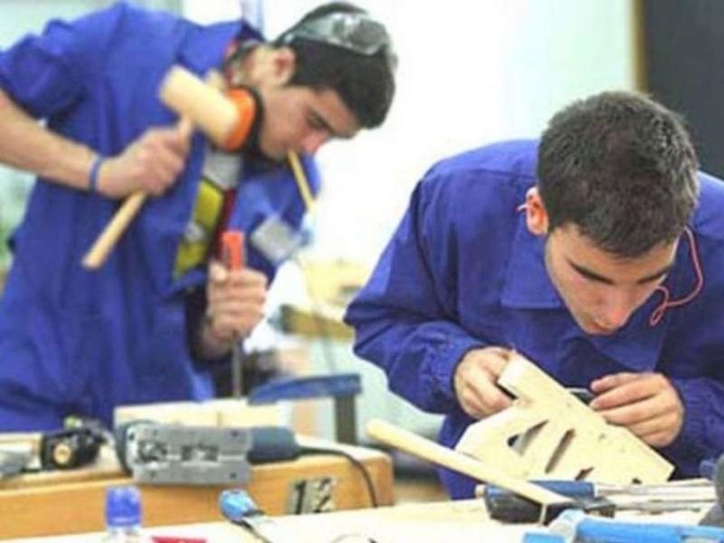 El empleo registrado cayó a su nivel más bajo en 50 meses: Buenos Aires concentró la mayor pérdida de puestos