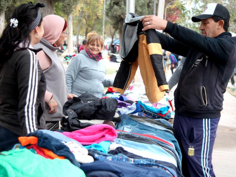 Feriantes cuestionan la reforma laboral y advierten que deja afuera al 75% de los trabajadores