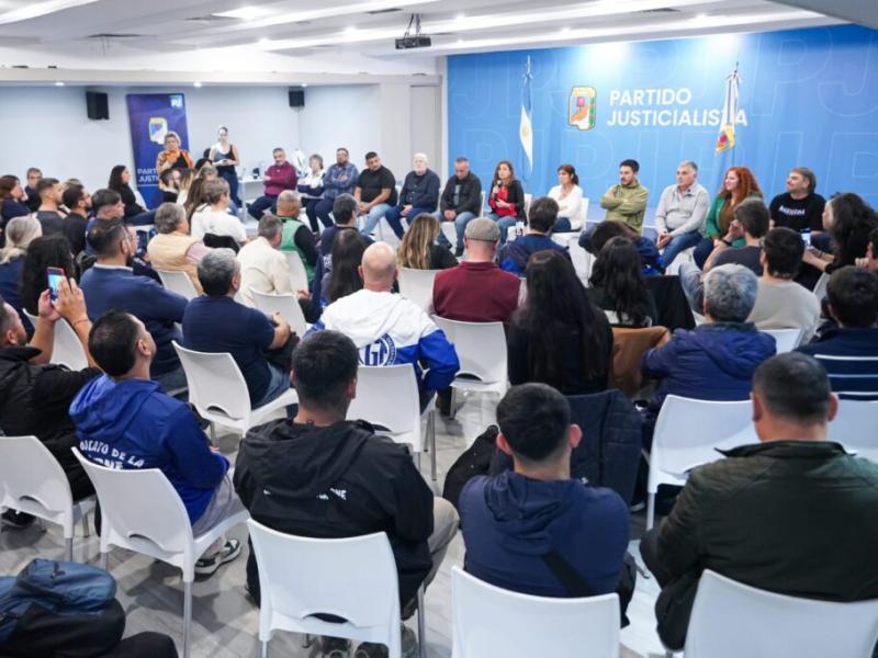El sindicalismo mueve sus fichas rumbo a 2027 y profundiza la disputa interna del peronismo