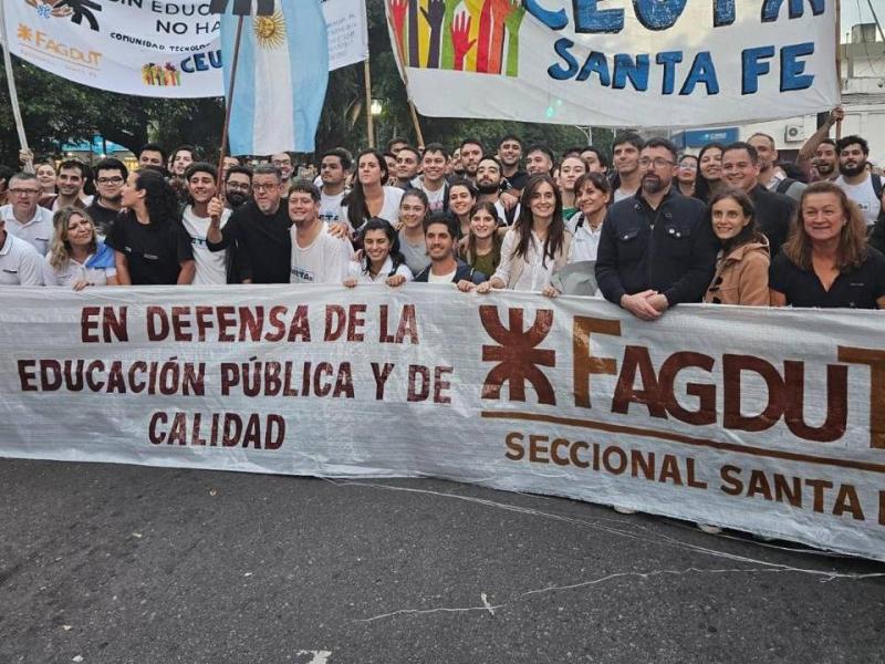 Paro nacional en la UTN: docentes y no docentes intensifican el reclamo por financiamiento y advierten con nuevas medidas