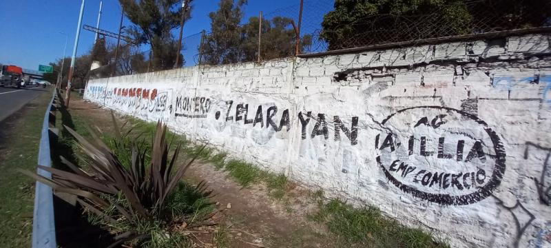 Pintadas en CABA: Massa presidente, Lammens legislador