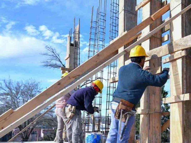 La UOCRA sumó un aporte empresario del 2% para financiar beneficios sociales y culturales para trabajadores de la construcción