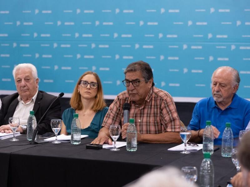 Kicillof confirmó que marchará con las centrales obreras y calificó de “repugnante” la Reforma Laboral