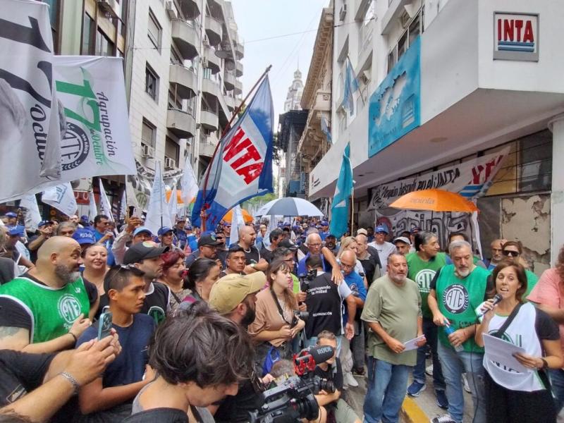 INTA: el Gobierno impulsa 950 retiros voluntarios con dudas por el financiamiento y la “letra chica” del plan