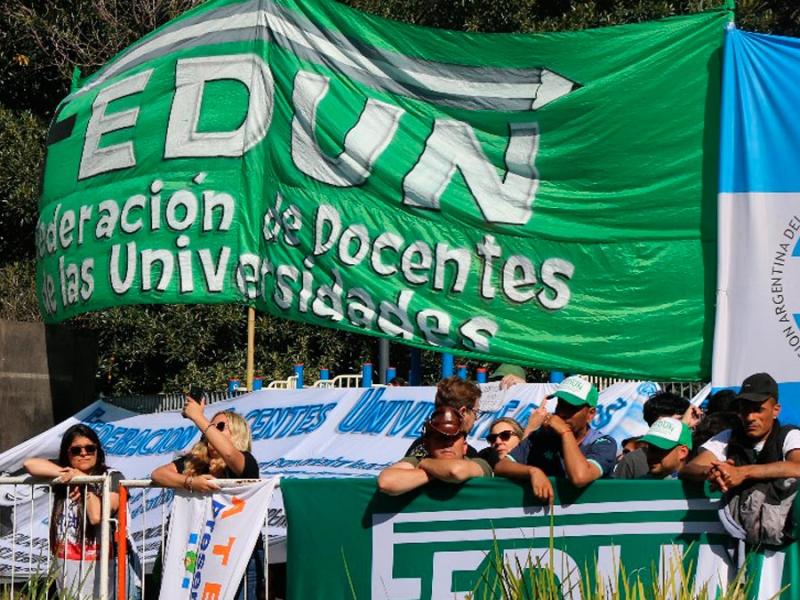 La Justicia ordenó el desalojo de FATE y el SUTNA convocó a los trabajadores a resistir la medida