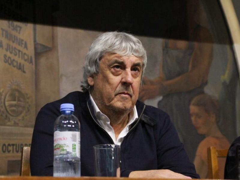 Los gremios docentes de la CGT preparan un paro nacional tras el Mundial y alertan por salarios de pobreza: “Hay docentes que comen en las escuelas porque no tienen plata”