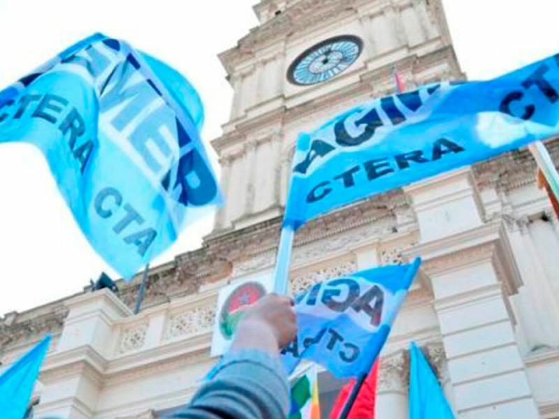 Frigerio advirtió que descontará el día a los docentes que se sumen al paro nacional del martes