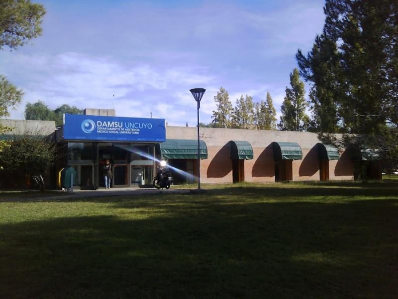 Alertan por pérdida de empleos y faltantes en DAMSU, la obra social de la UNCuyo, en medio de la crisis universitaria