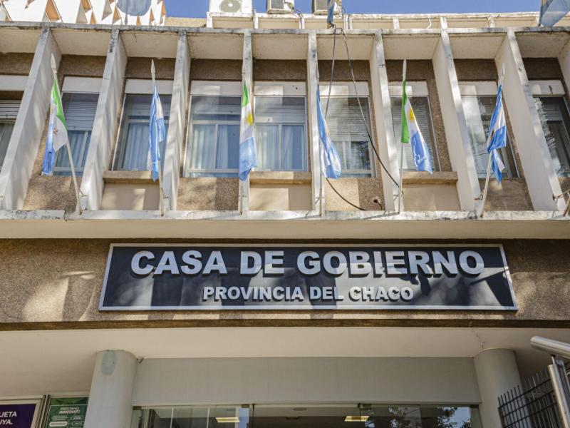 Despidos masivos en el Ministerio de Seguridad del Chaco: cesan contratos de unos 400 trabajadores civiles