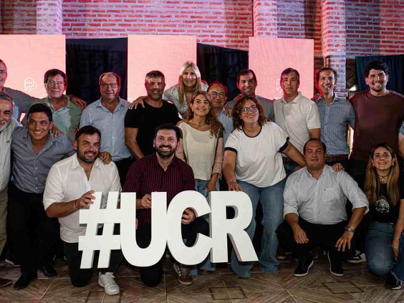 El radicalismo bonaerense se mostró unido en Saladillo y busca construir una alternativa de poder