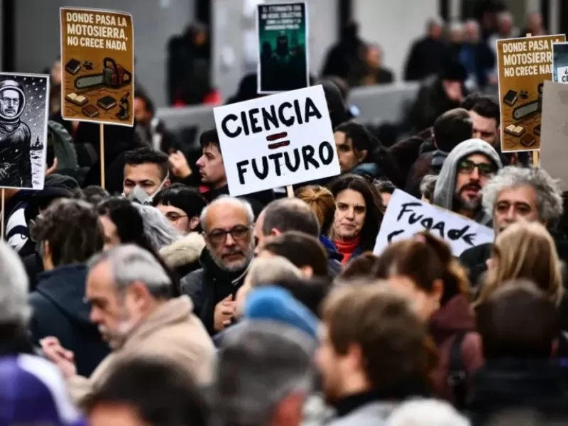 Desde Ciencia y Tecnología reclaman una reforma laboral propia y cuestionan el proyecto oficial: “Está pensada para quienes promueven la desindustrialización”