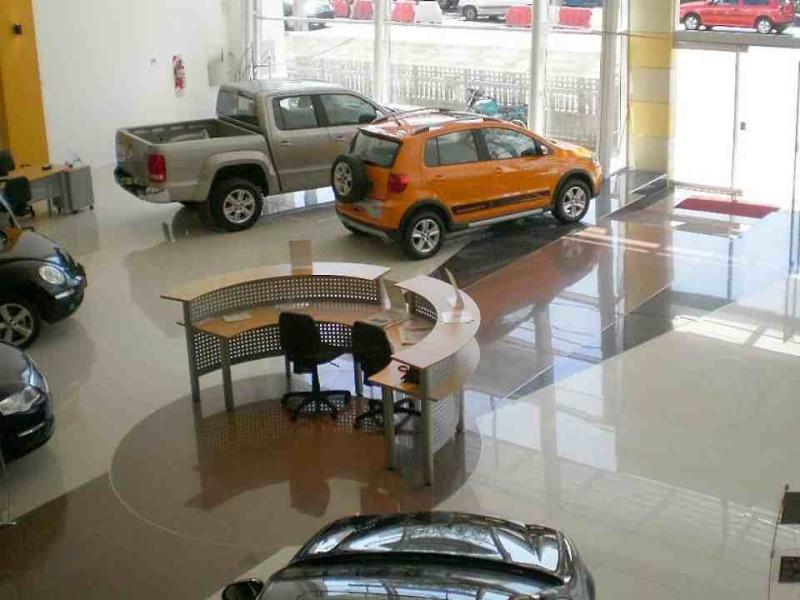 La caída en la venta de autos enciende alarmas en las concesionarias y pone en riesgo puestos de trabajo