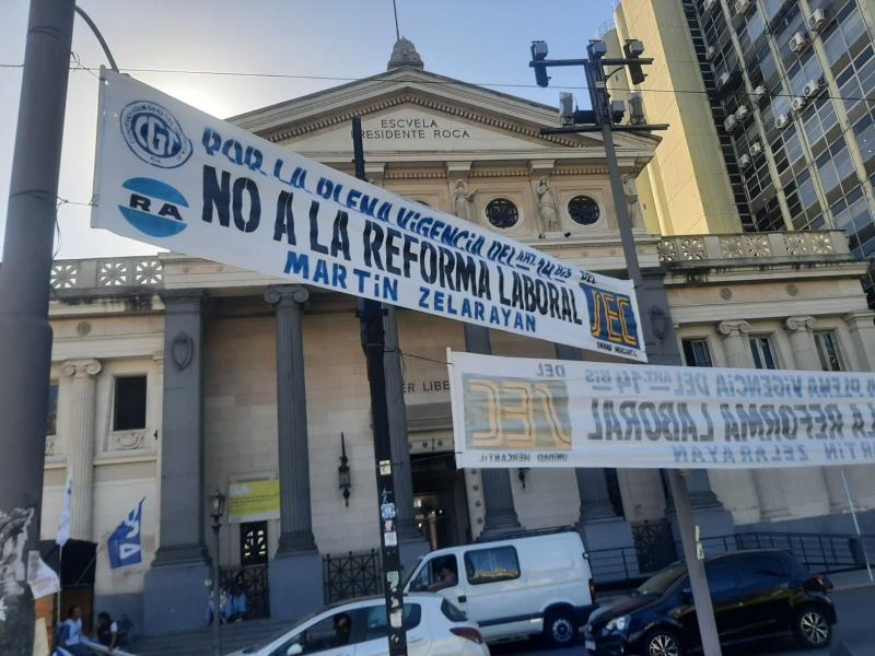 Movilización a la Justicia para pedir la nulidad de la reforma laboral: fuerte respaldo de las bases y ausencias en la dirigencia