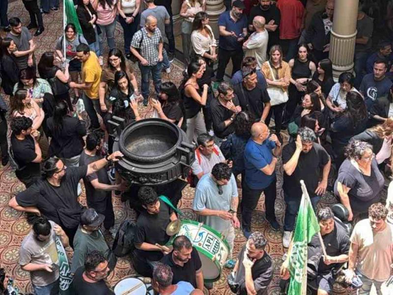 El Gobierno convocó a la CGT, las CTA y empresarios para definir el nuevo Salario Mínimo el 26 de noviembre