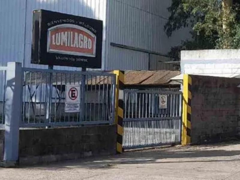 Crisis industrial: Lumilagro despidió 170 trabajadores, apagó sus hornos y comenzó a importar desde Asia