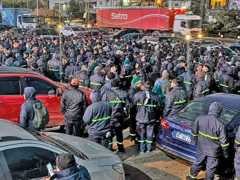 Quilmes garantiza salarios y busca reubicar a los trabajadores afectados por el cierre de Express Beer