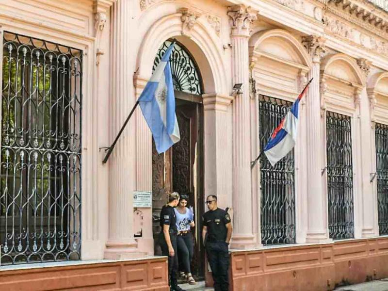 Misiones limita al 30% los descuentos salariales de los empleados públicos ante el avance del endeudamiento