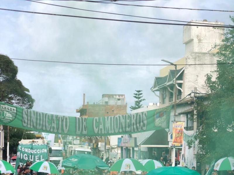 Conflicto en Villa Gesell: Pablo Moyano cruzó a Barrera y exigió la reincorporación de despedidos