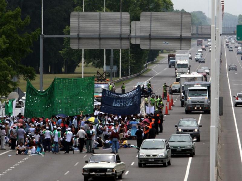Cresta Roja extiende las suspensiones hasta septiembre y los trabajadores marcharán al Juzgado 18