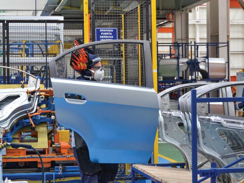 La industria autopartista profundiza su crisis: cayó casi 10% en el primer trimestre y crece la preocupación en el SMATA