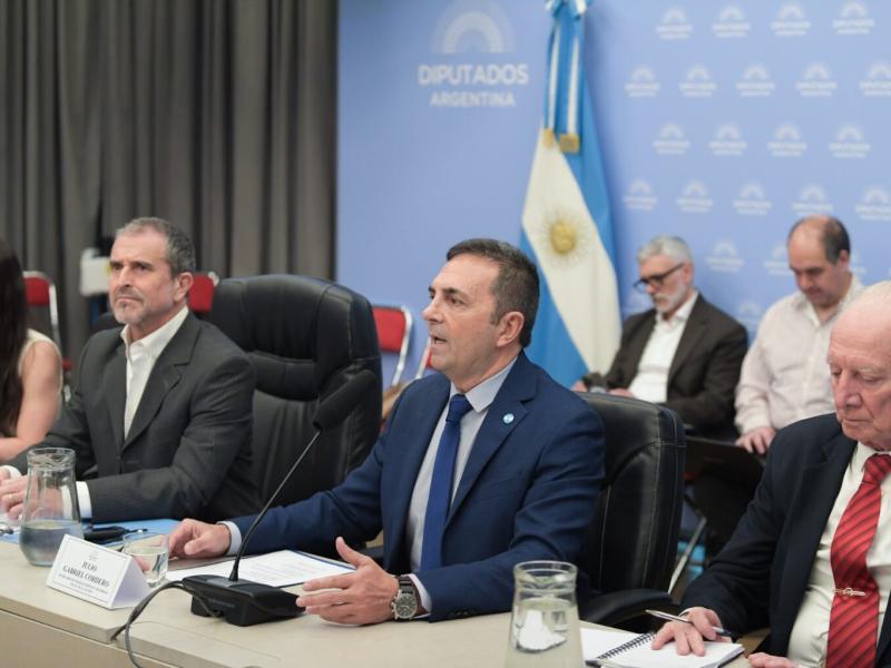 Cordero aseguró que el salario promedio pasó de US$500 a US$1.500, pero la medición en dólares no refleja el poder adquisitivo