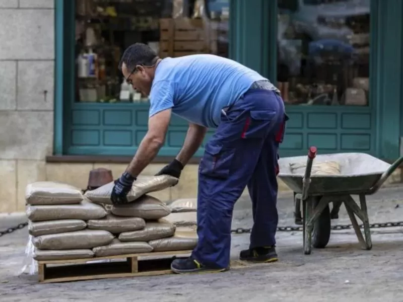 Pobreza y trabajo: la mayoría tiene empleo, pero no logra salir de la vulnerabilidad