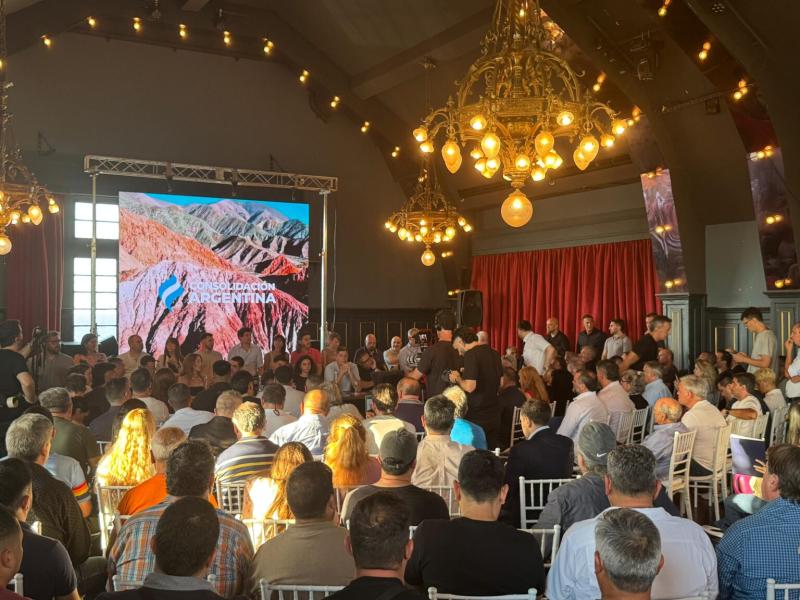 Lanzan “Consolidación Argentina”, un espacio que impulsa el liderazgo de Dante Gebel con fuerte respaldo gremial y social