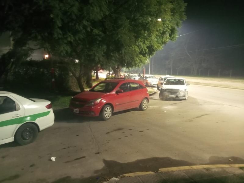 Otro capítulo más en la decadencia libertaria: crisis energética en La Plata, colas de madrugada, frío extremo y reclamos contra Camuzzi