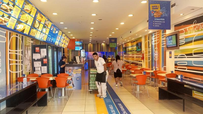 Polémica en Mar del Plata: denuncian que un local del centro niega el baño a una persona diabética si no consume