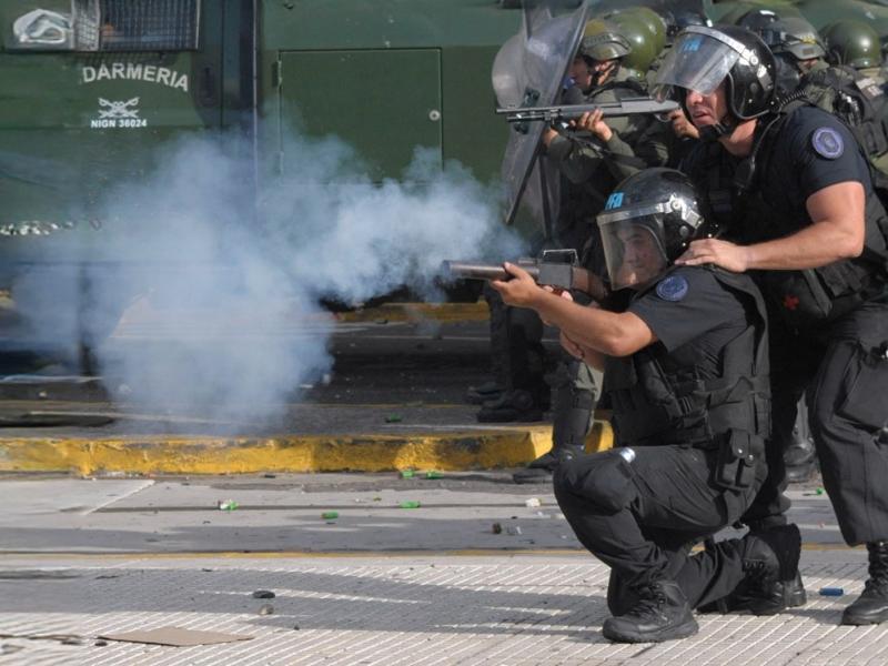 Tensión y tiroteos en Bernal Oeste durante un intento de ocupación de un predio