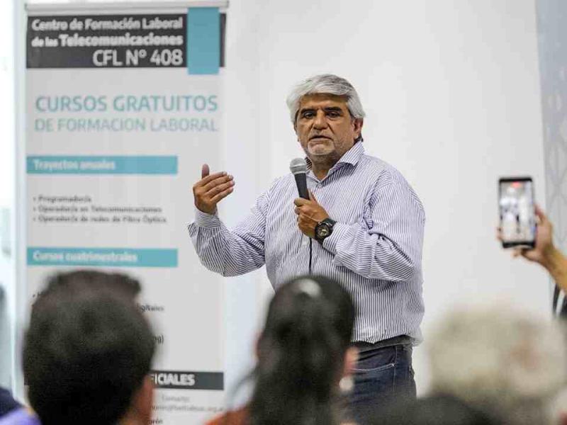 Walter Correa repudió el ataque al Sindicato del Vidrio y advirtió sobre un intento de intimidación al movimiento obrero