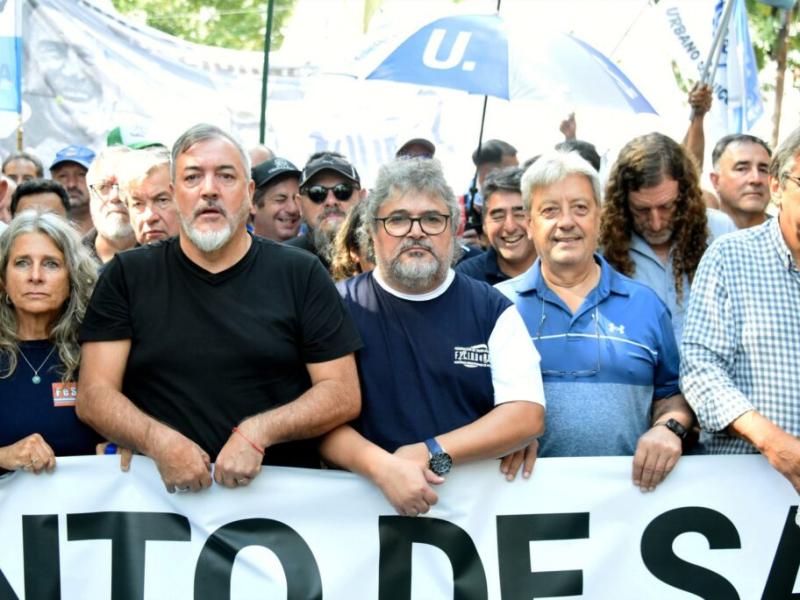 Aceiteros paran contra la Reforma Laboral y desafían a la CIARA: “Podrían generar más empleo si reducen la jornada”