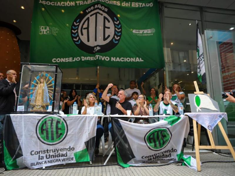 ATE se movilizó en la Superintendencia de Salud y denunció vaciamiento, despidos y presuntas irregularidades