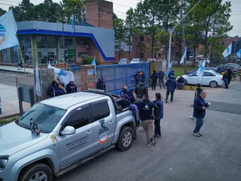Químicos de Pilar protestan por despidos en Cascia y denuncian presiones contra trabajadores afiliados al sindicato
