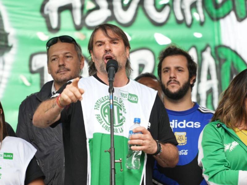 ATE Capital marchó contra Sturzenegger y denunció ajuste y desigualdad salarial en el Estado