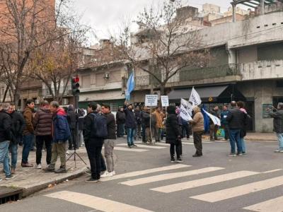 Jorge Sola cuestionó el rumbo económico, denunció la pérdida del poder adquisitivo y afirmó que el endeudamiento familiar 