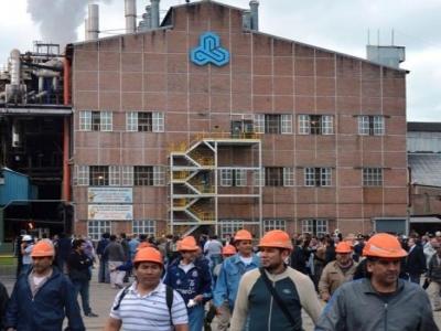 Delegados autoconvocados del Ingenio Ledesma afirmaron haber frenado despidos tras 23 días encadenados en el acceso a la planta