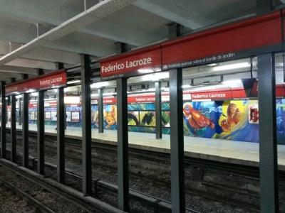 Metrodelegados cruzaron al Gobierno porteño por la basura en el subte: “No hay tacho que aguante 22 horas”