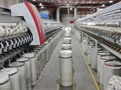 La industria textil profundiza su crisis: concentra uno de cada tres empleos fabriles perdidos y opera con niveles mínimos de actividad