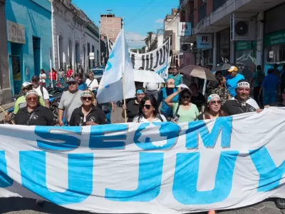 Gremios municipales de Jujuy denuncian despidos y apuntan contra Sadir: “Echan trabajadores para acomodar a su gente”